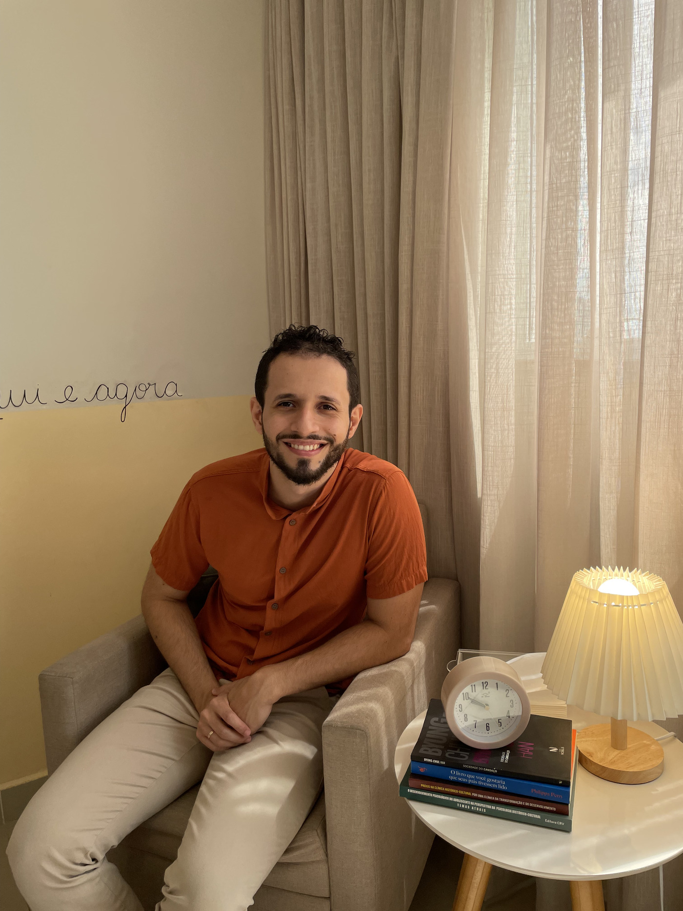 Retrato de Rodrigo Chocrón, psicólogo especialista em saúde mental no trabalho